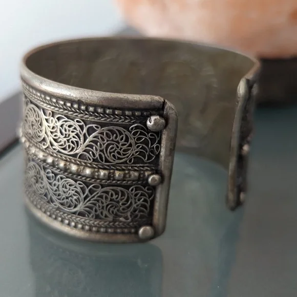 Silver cuff - Picture 2 of 5